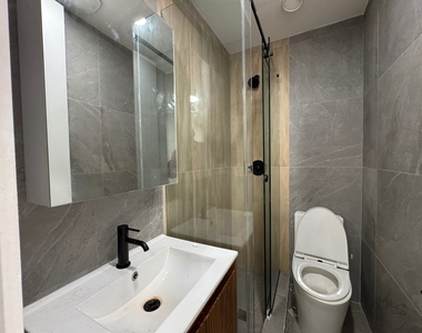 585 Knickerbocker Avenue - Photo Thumbnail 6