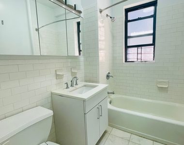 140 West 55th Street - Photo Thumbnail 7
