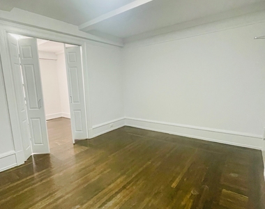 140 West 55th Street - Photo Thumbnail 4