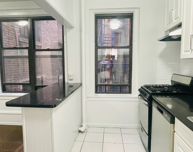 140 West 55th Street - Photo Thumbnail 1
