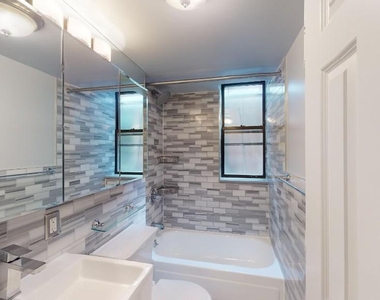 Tenth Avenue - Photo Thumbnail 7