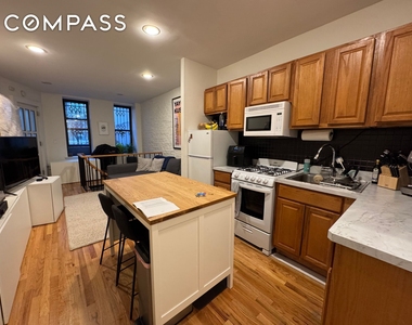 344 W 17th Street - Photo Thumbnail 8