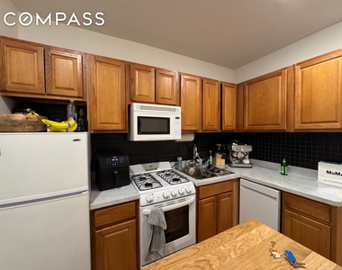 344 W 17th Street - Photo Thumbnail 5