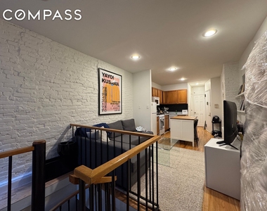 344 W 17th Street - Photo Thumbnail 3