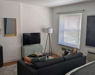 216 E 32nd Street - Photo Thumbnail 1