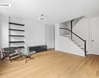 14 Prince Street - Photo Thumbnail 3