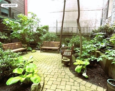 14 Prince Street - Photo Thumbnail 8