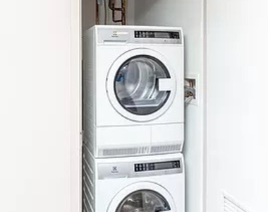 222 Johnson Avenue - Photo Thumbnail 4
