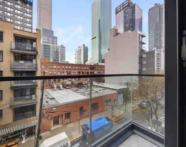 42-62 Hunter Street - Photo Thumbnail 5