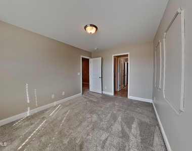 1801 Huntsbridge Drive - Photo Thumbnail 15
