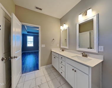 1801 Huntsbridge Drive - Photo Thumbnail 7