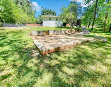 2307 Rubart Drive - Photo Thumbnail 27