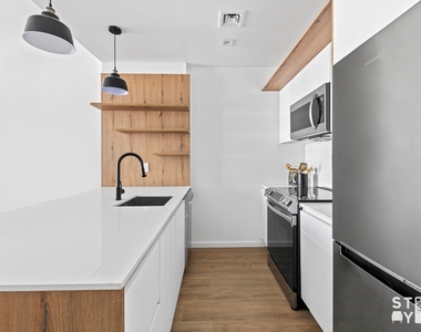 825 Dekalb Avenue - Photo Thumbnail 3