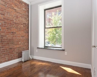 West 103rd Street - Photo Thumbnail 2