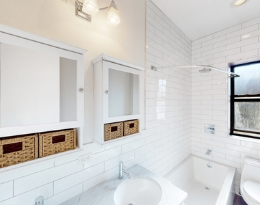 410 Eastern Parkway - Photo Thumbnail 5