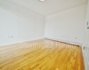 25-44 Crescent Street - Photo Thumbnail 10