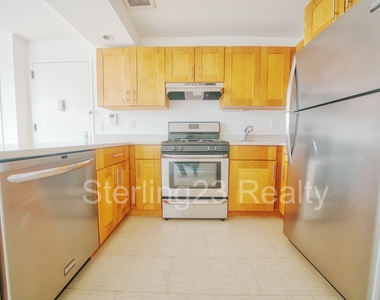 25-44 Crescent Street - Photo Thumbnail 0