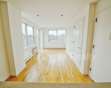 25-44 Crescent Street - Photo Thumbnail 4