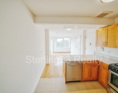 25-44 Crescent Street - Photo Thumbnail 18