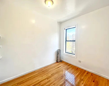 August 1st Move In - East Village East 6th St/Ave D - Photo Thumbnail 4