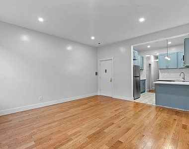 343 East 115th Street - Photo Thumbnail 8