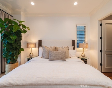 700 Acacia Avenue - Photo Thumbnail 17