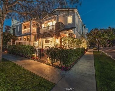 700 Acacia Avenue - Photo Thumbnail 2
