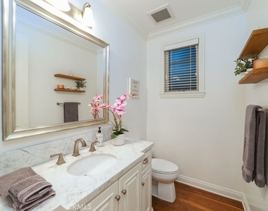 700 Acacia Avenue - Photo Thumbnail 14