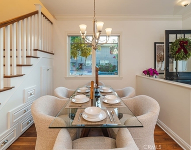 700 Acacia Avenue - Photo Thumbnail 9