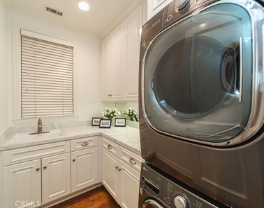 700 Acacia Avenue - Photo Thumbnail 31