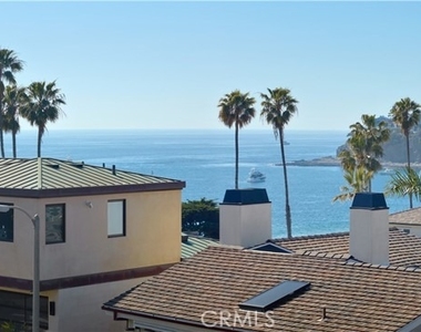 11 Emerald Bay - Photo Thumbnail 25