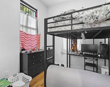 483 Evergreen Avenue - Photo Thumbnail 7