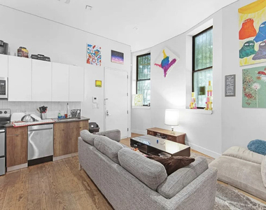 483 Evergreen Avenue - Photo Thumbnail 1
