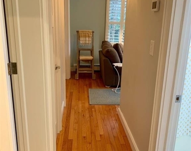 6 Lynn Court - Photo Thumbnail 12