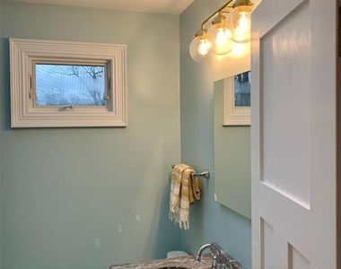 6 Lynn Court - Photo Thumbnail 10