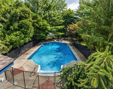 31 Gleason Drive - Photo Thumbnail 29