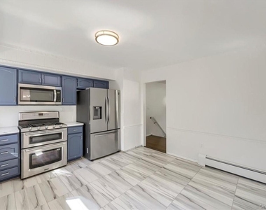 31 Gleason Drive - Photo Thumbnail 8