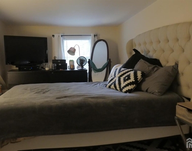 642 River Road - Photo Thumbnail 12