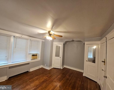 5736 Woodcrest Avenue - Photo Thumbnail 8