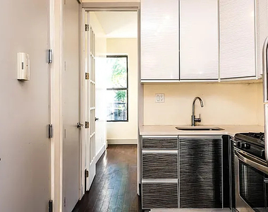 26 Wilson Avenue - Photo Thumbnail 11
