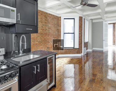 West 103rd Street - Photo Thumbnail 1
