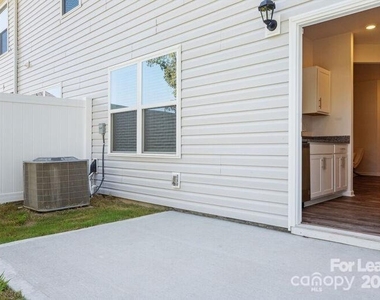 8435 Jane Drive - Photo Thumbnail 23