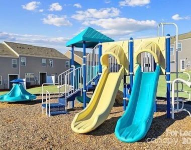 8435 Jane Drive - Photo Thumbnail 25