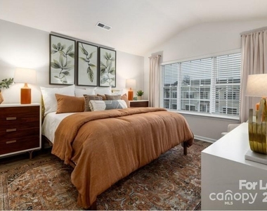 8435 Jane Drive - Photo Thumbnail 14