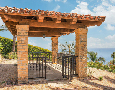 4440 Encinal Canyon Road - Photo Thumbnail 11