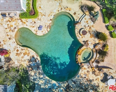 29734 Mulholland Highway - Photo Thumbnail 63