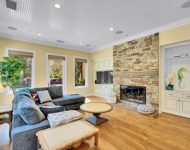 29734 Mulholland Highway - Photo Thumbnail 11