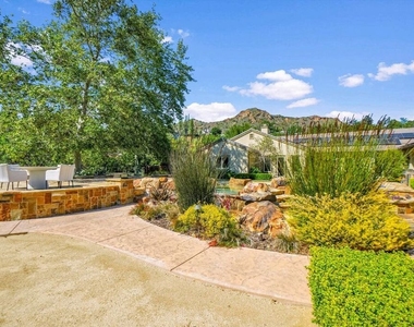 29734 Mulholland Highway - Photo Thumbnail 43