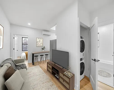 312 Manhattan Avenue - Photo Thumbnail 9