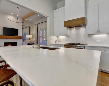 118 Gainey Lane - Photo Thumbnail 12